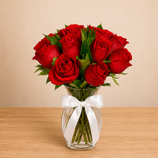 Buqu� com Rosas Vermelhas no Vaso